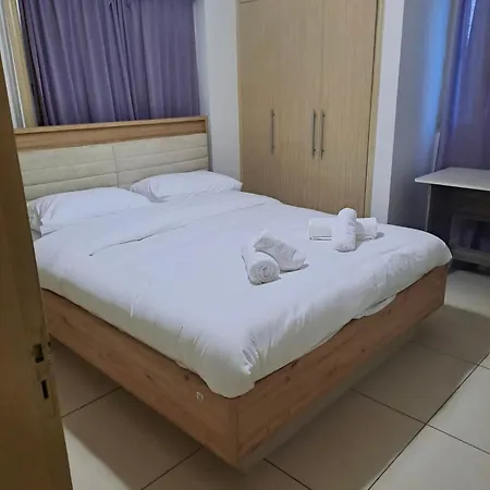 Apartament 3 Bedroom Flat Near Center