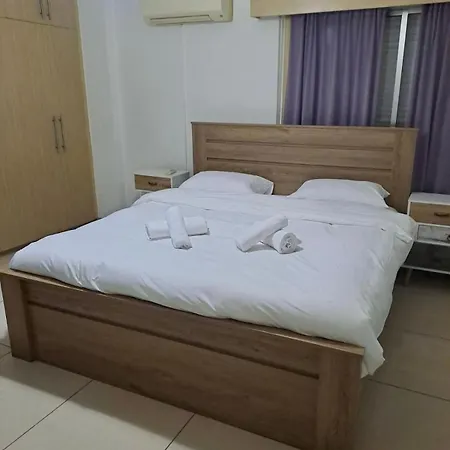 3 Bedroom Flat Near Center Apartament Nicosia