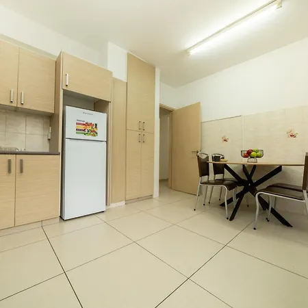 3 Bedroom Flat Near Center Apartament *