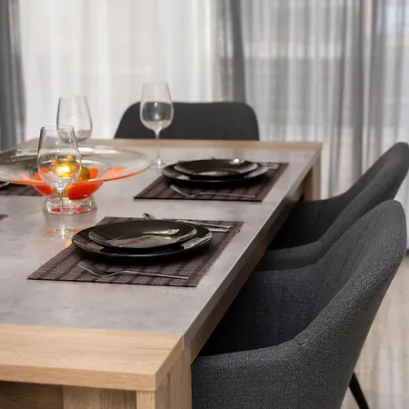 Apartament 3 Bedroom Flat Near Center
