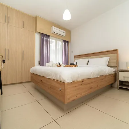 3 Bedroom Flat Near Center Apartament Nicosia